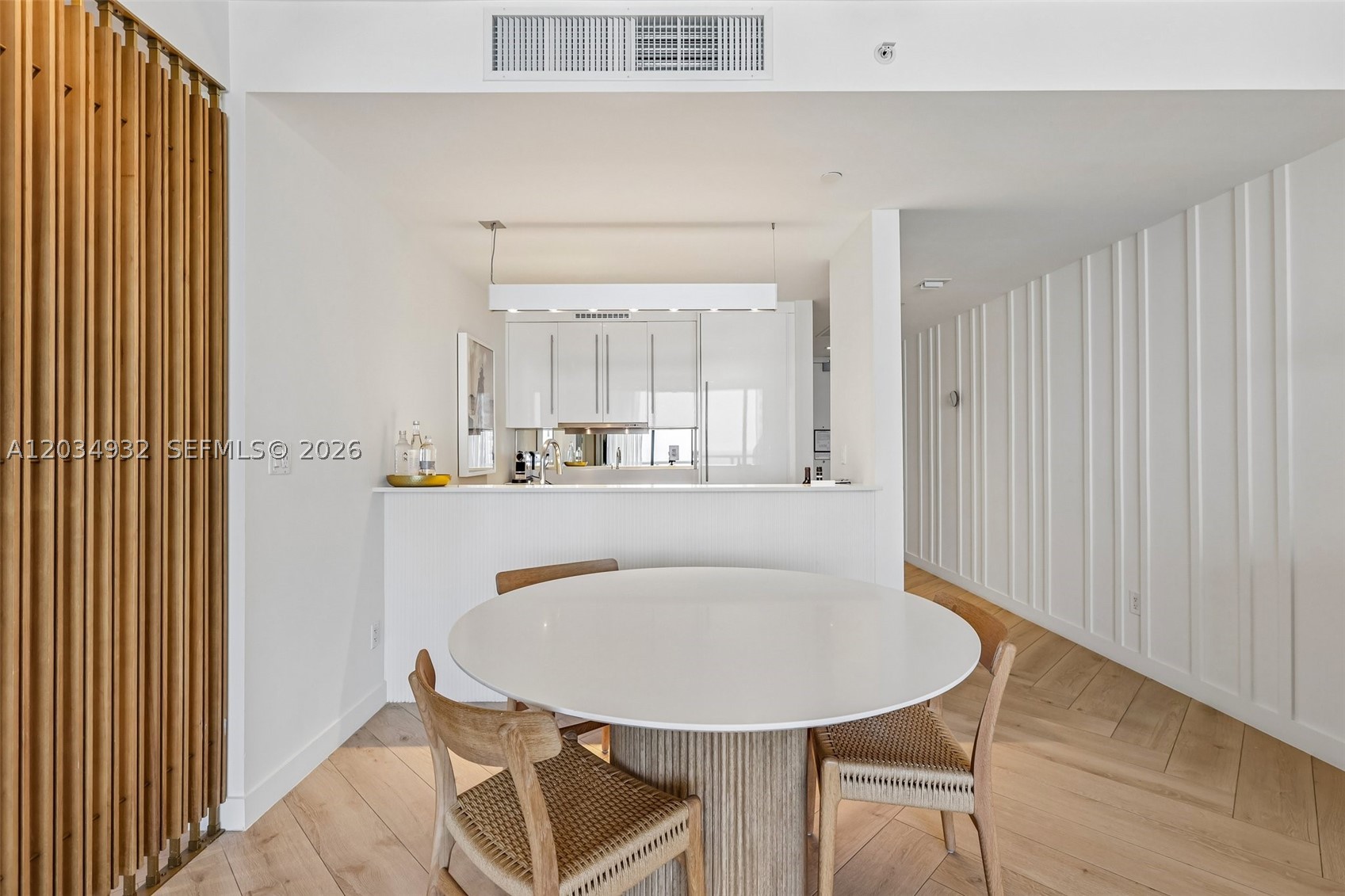 2201 Collins Ave #1019, Miami Beach FL 33139