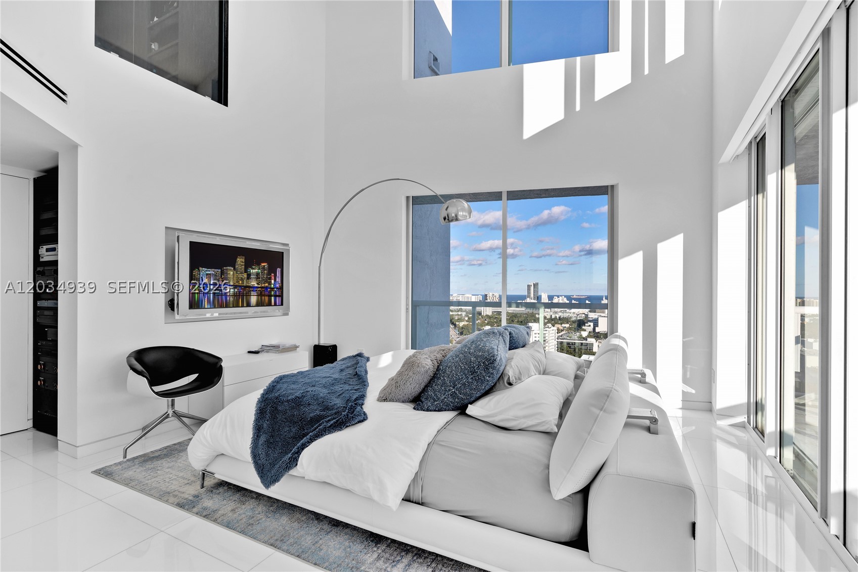 10 Venetian Way #PH04, Miami Beach FL 33139