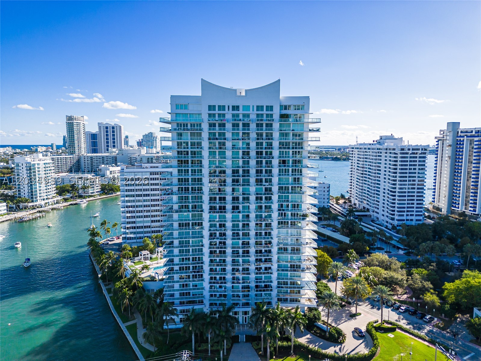 10 Venetian Way #PH04, Miami Beach FL 33139
