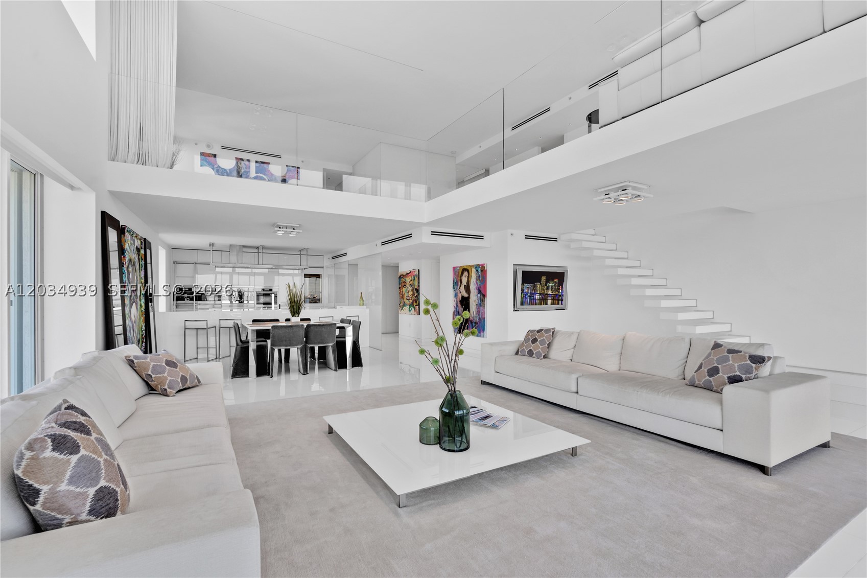 10 Venetian Way #PH04, Miami Beach FL 33139
