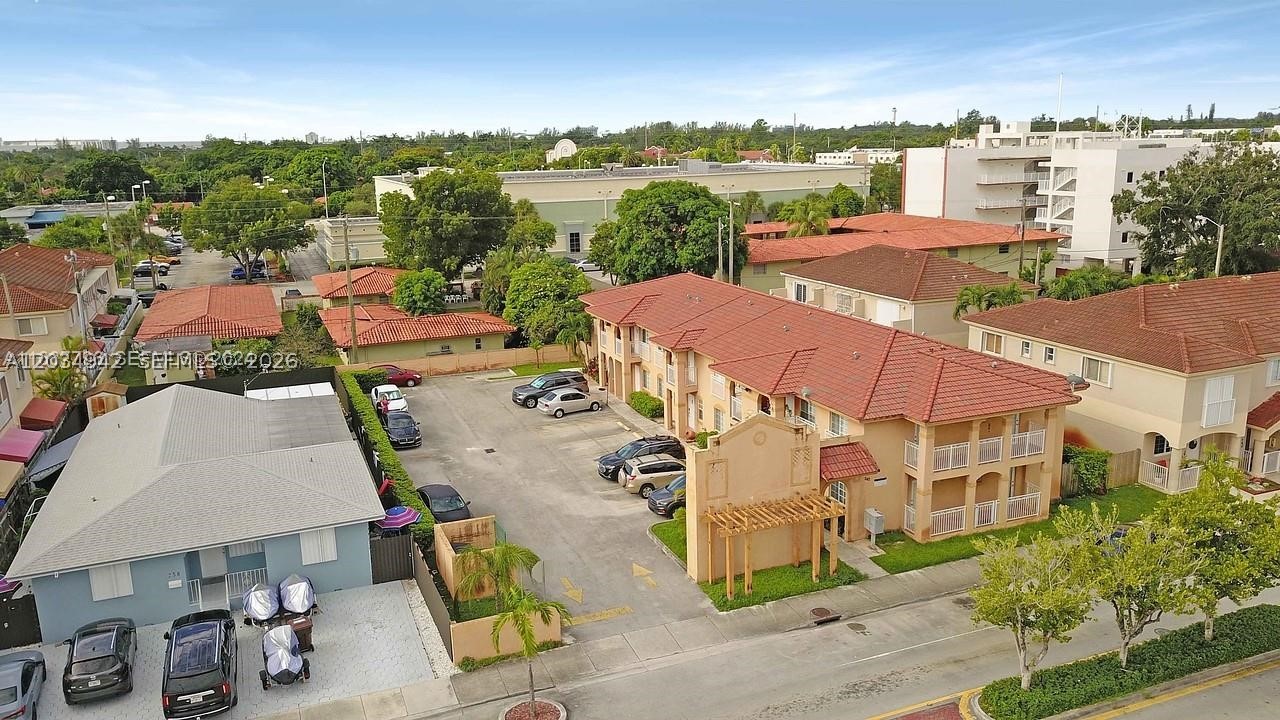 242 E 3rd St #205, Hialeah FL 33010