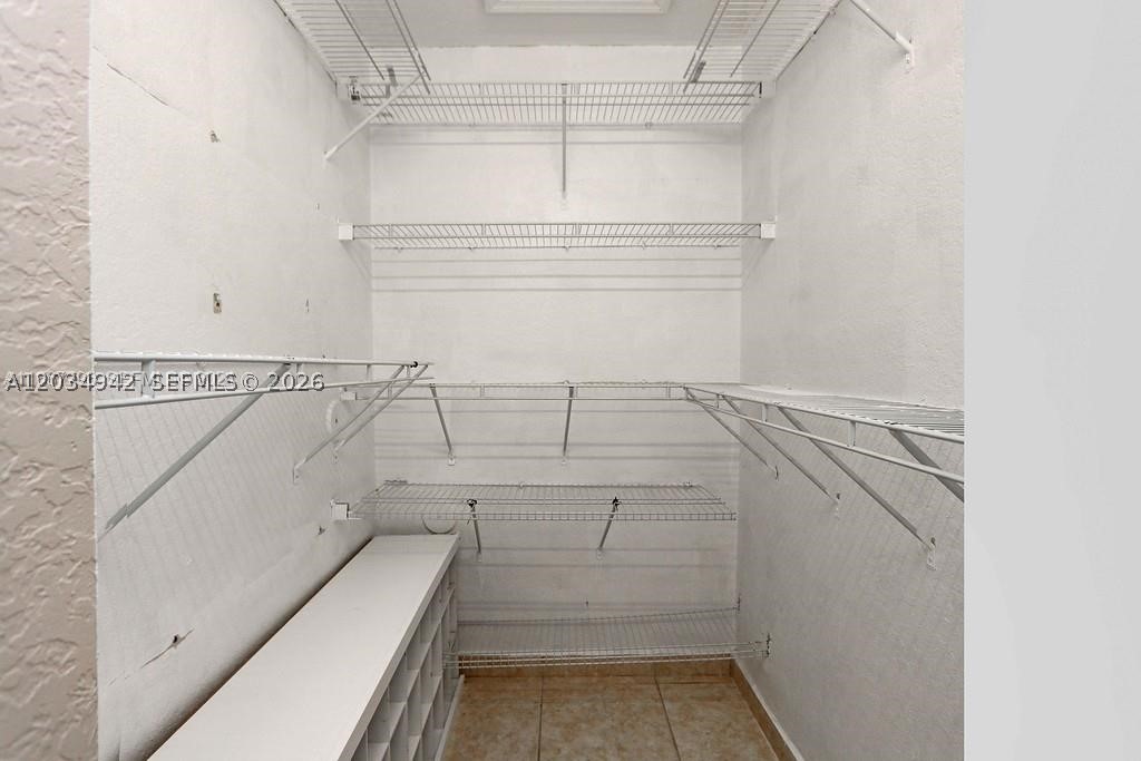 242 E 3rd St #205, Hialeah FL 33010