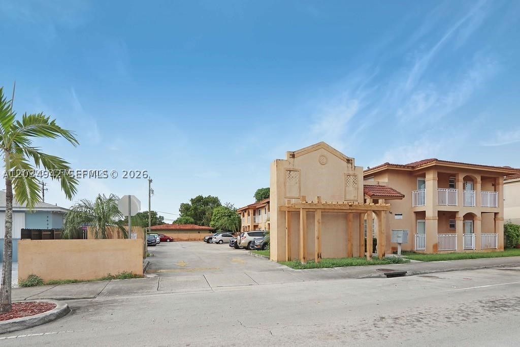 242 E 3rd St #205, Hialeah FL 33010
