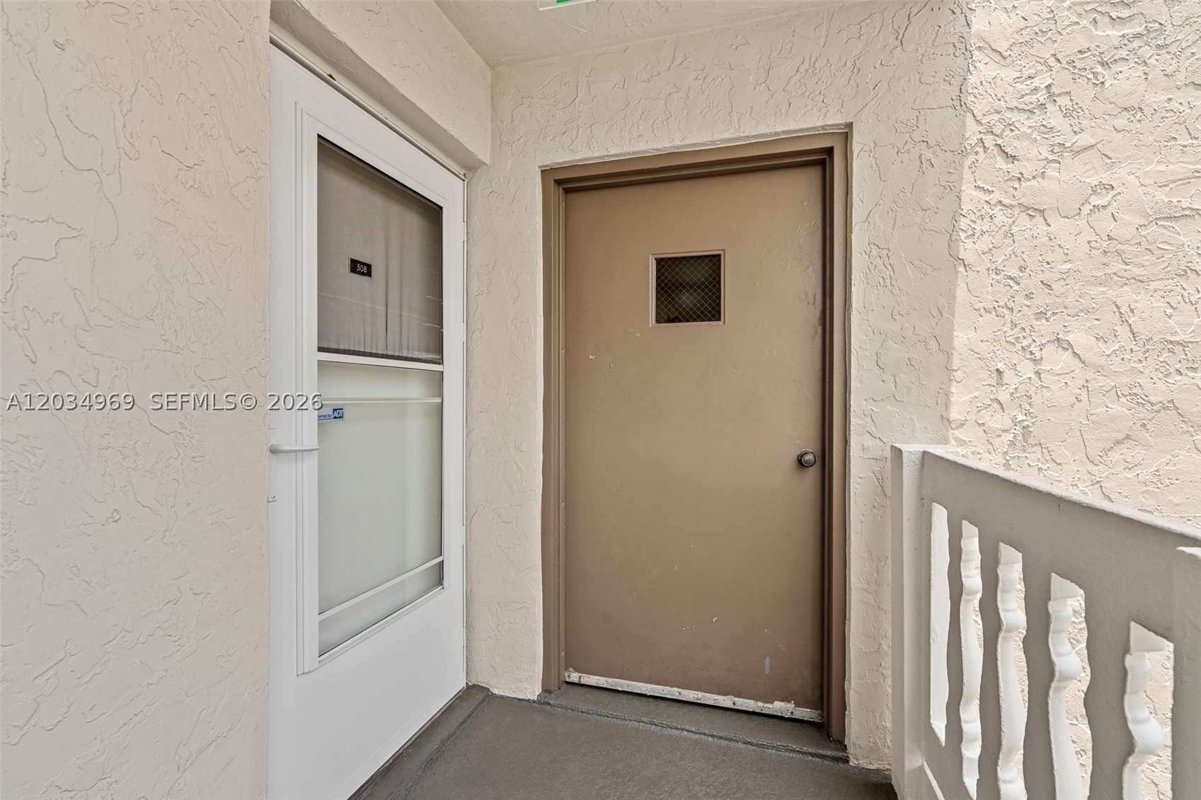 325 SE 11th Ter #308, Dania Beach FL 33004