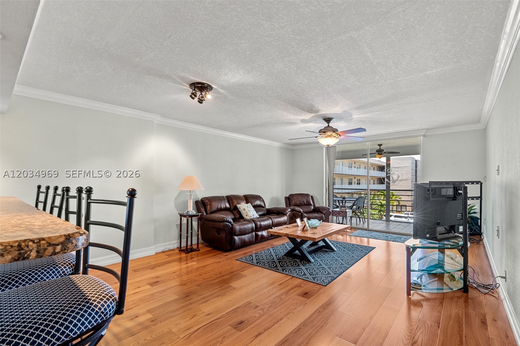 325 SE 11th Ter #308, Dania Beach FL 33004