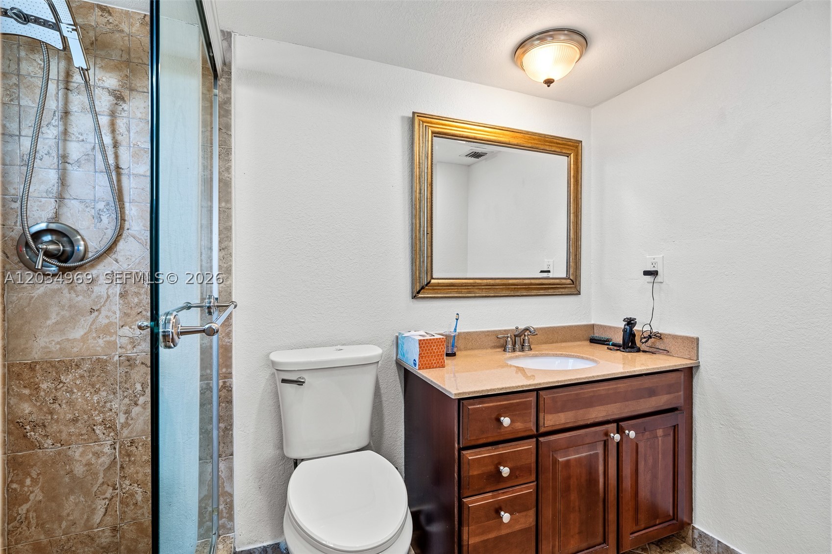 325 SE 11th Ter #308, Dania Beach FL 33004