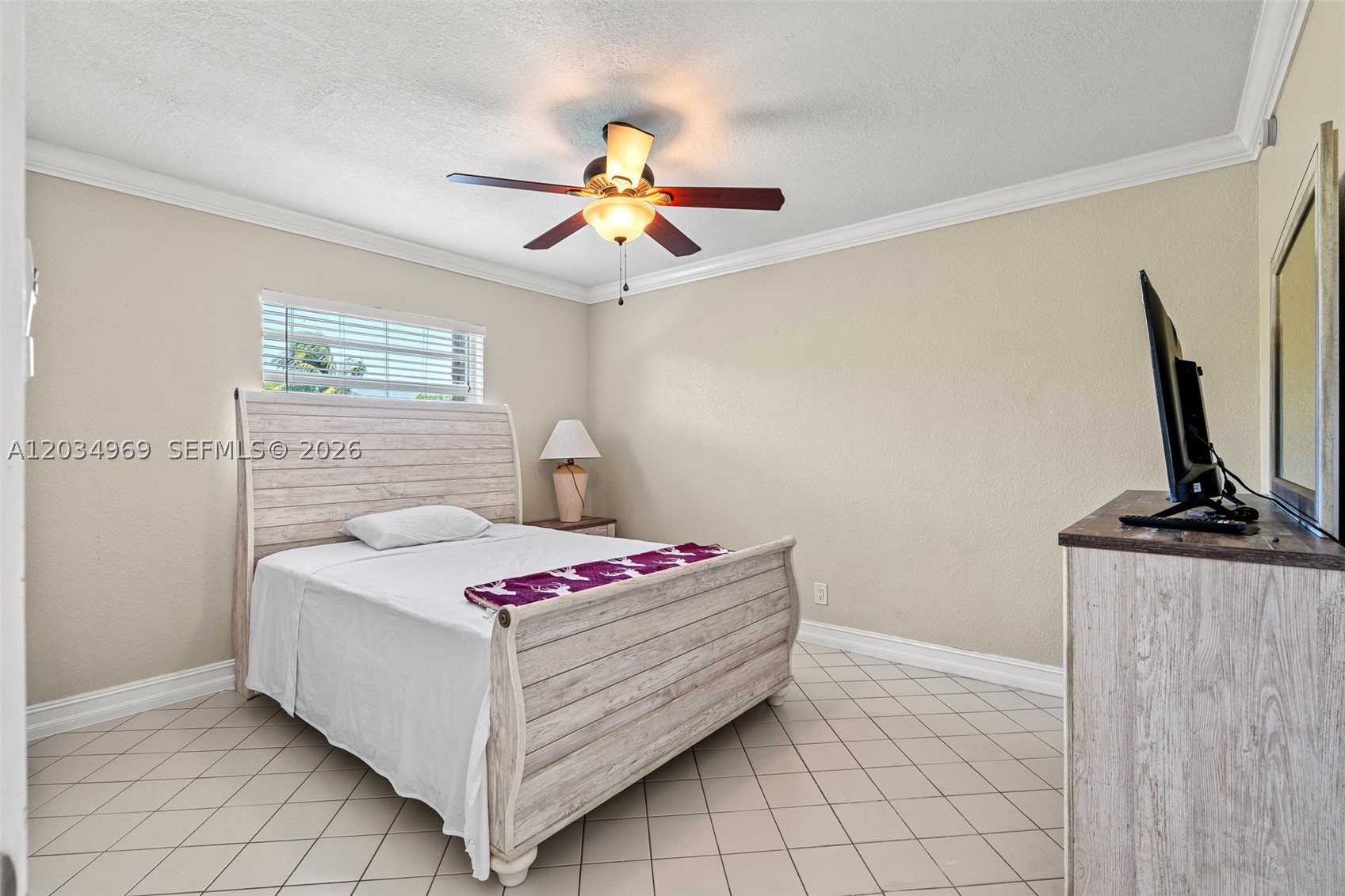 325 SE 11th Ter #308, Dania Beach FL 33004