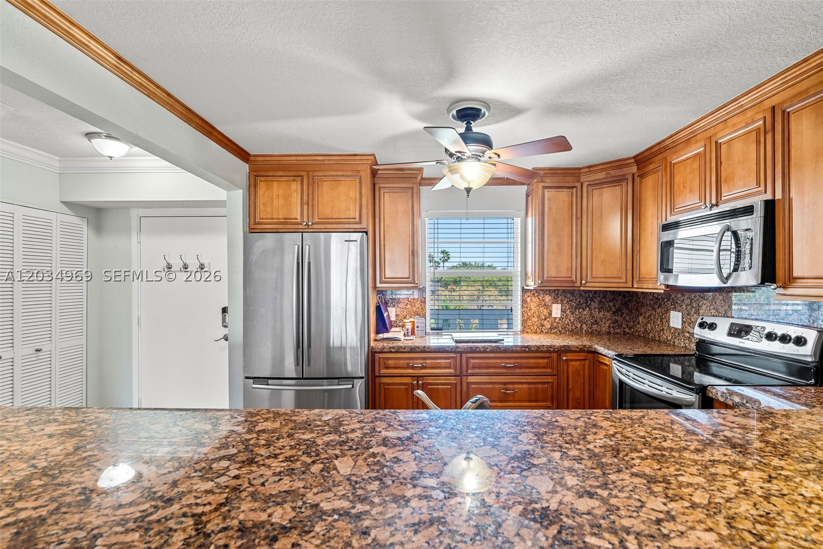 325 SE 11th Ter #308, Dania Beach FL 33004