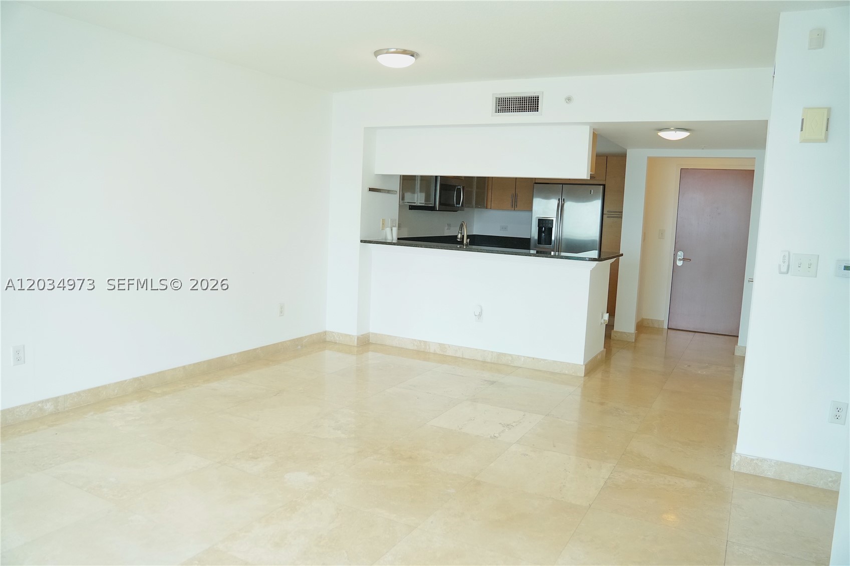 31 SE 5th St #2205, Miami FL 33131