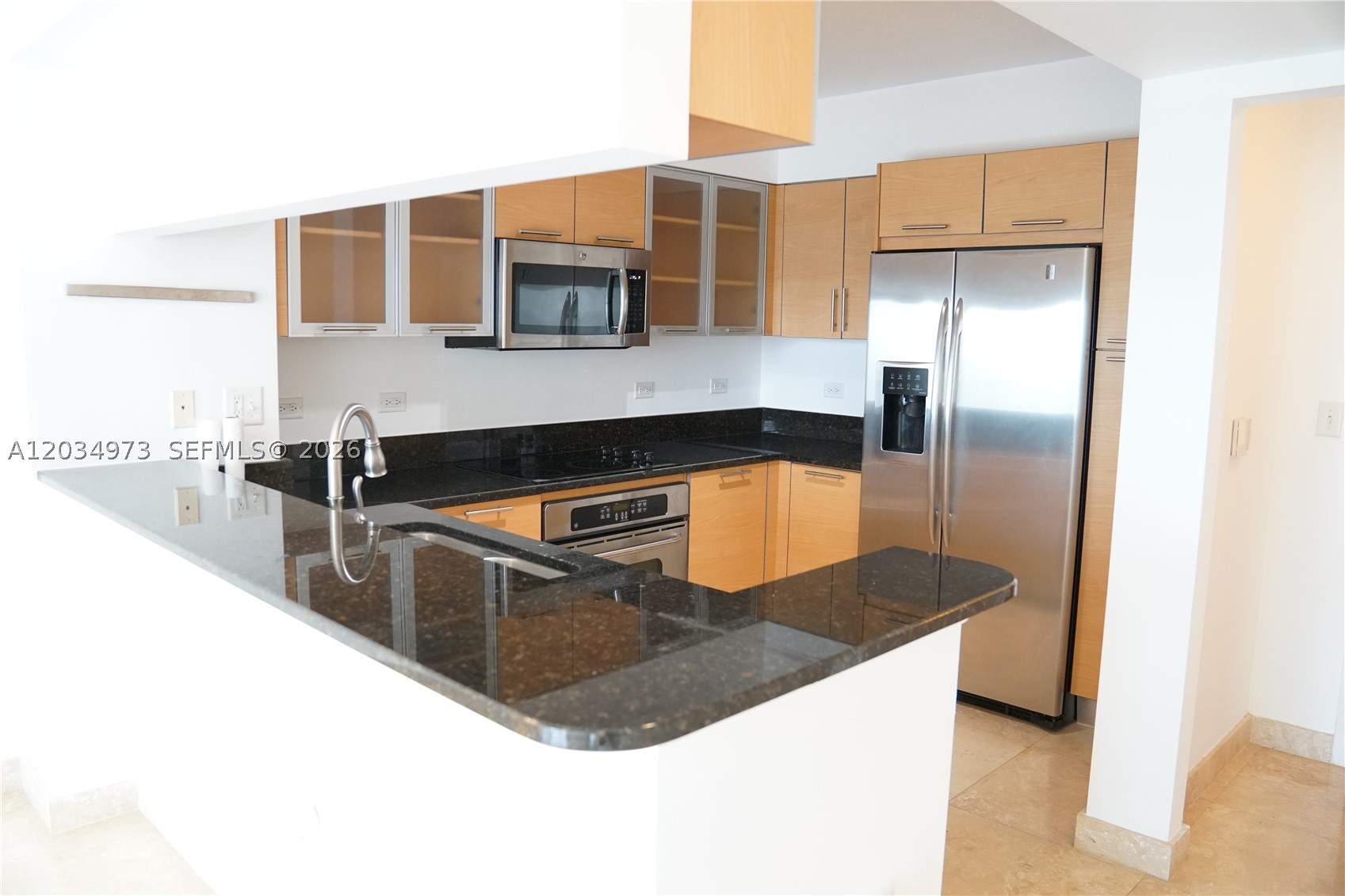31 SE 5th St #2205, Miami FL 33131