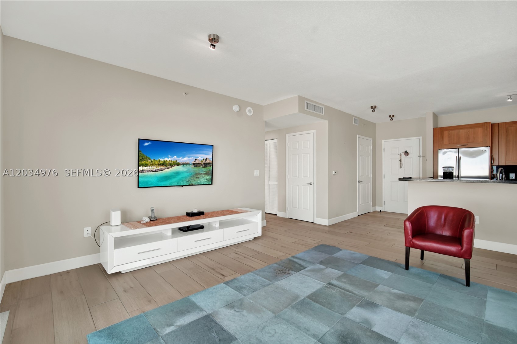 1300 Ponce De Leon Blvd #901, Coral Gables FL 33134