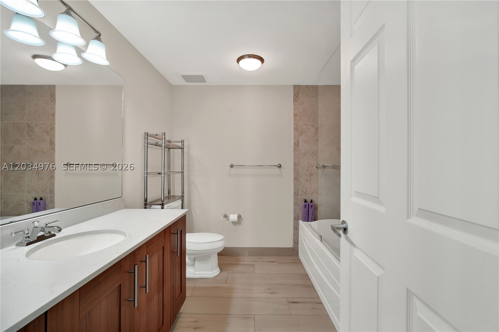 1300 Ponce De Leon Blvd #901, Coral Gables FL 33134