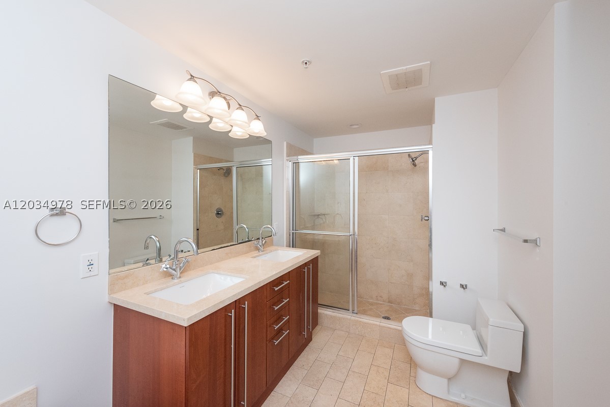 79 SW 12th St #2303-S, Miami FL 33130