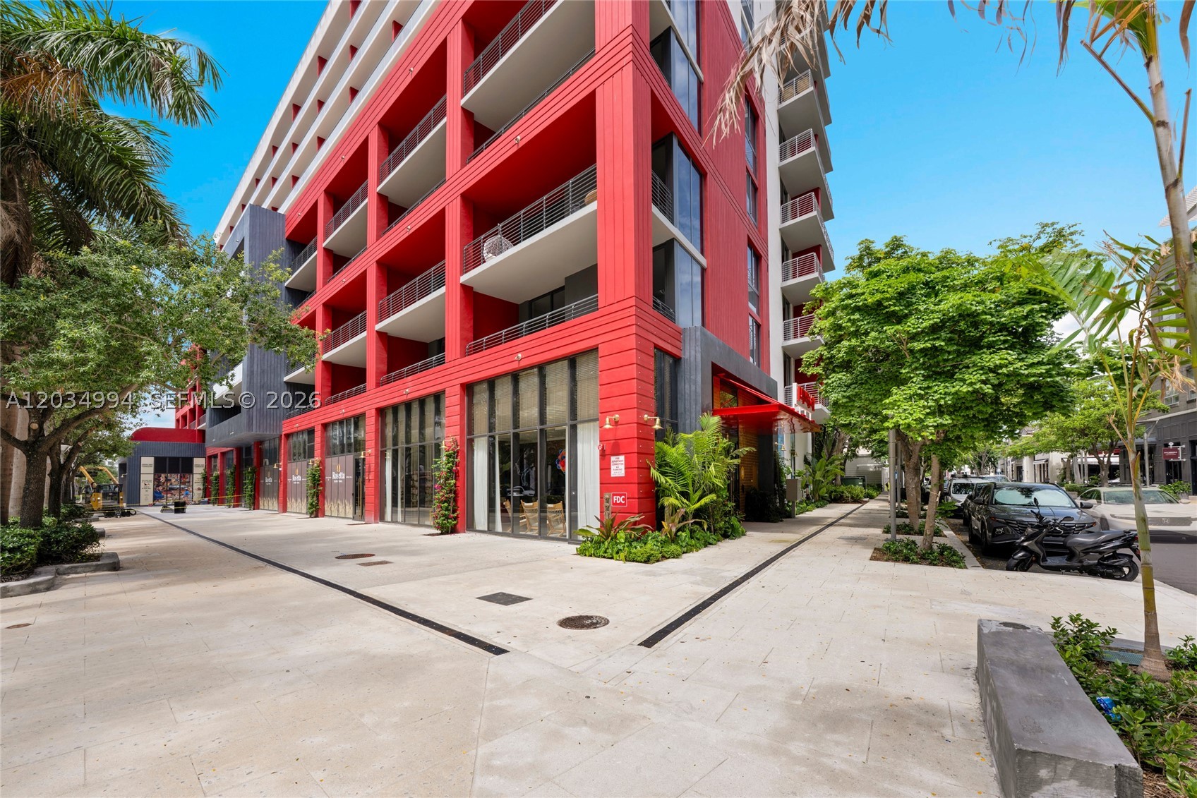90 NE 32nd #406, Miami FL 33127