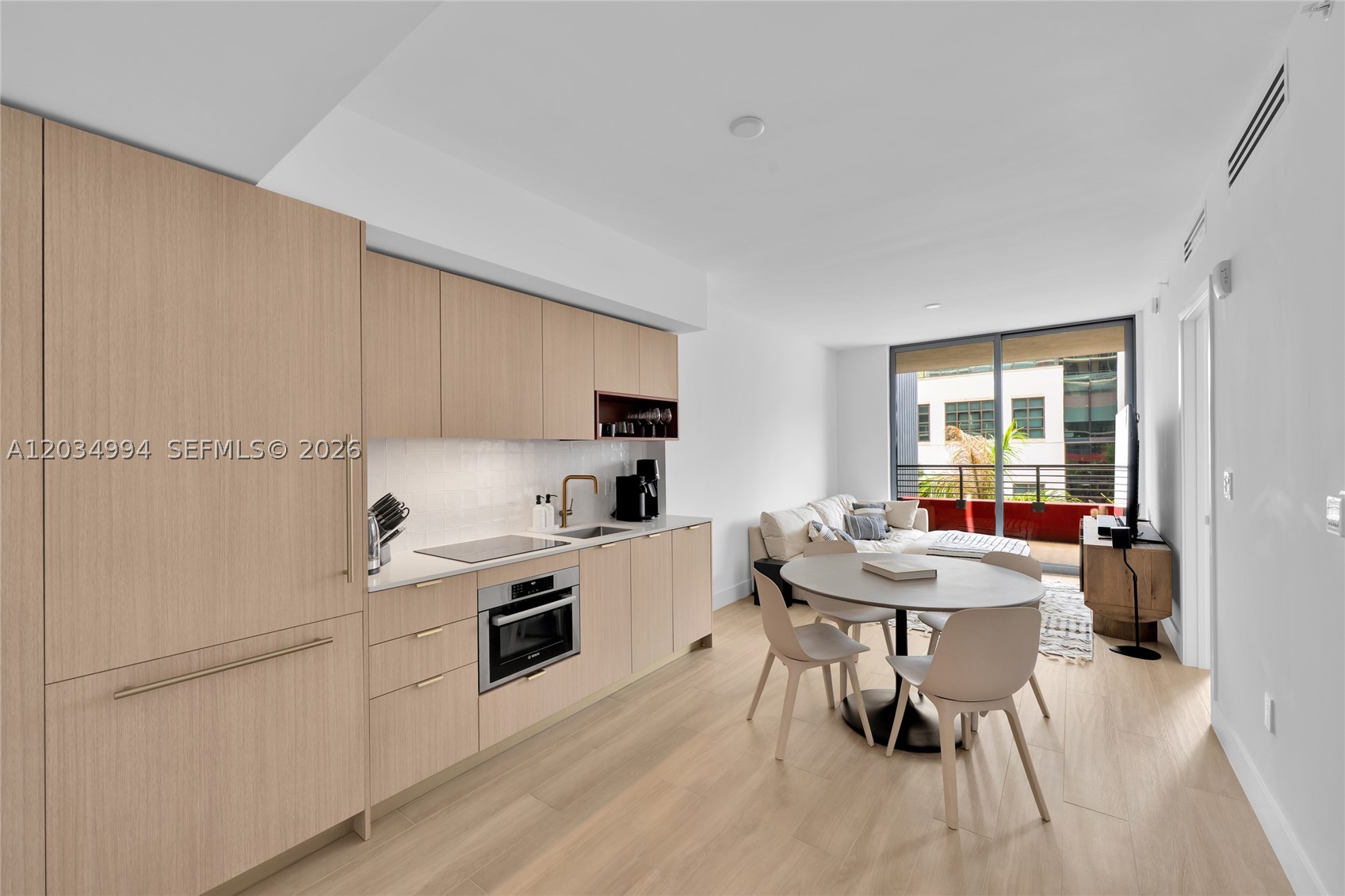 90 NE 32nd #406, Miami FL 33127