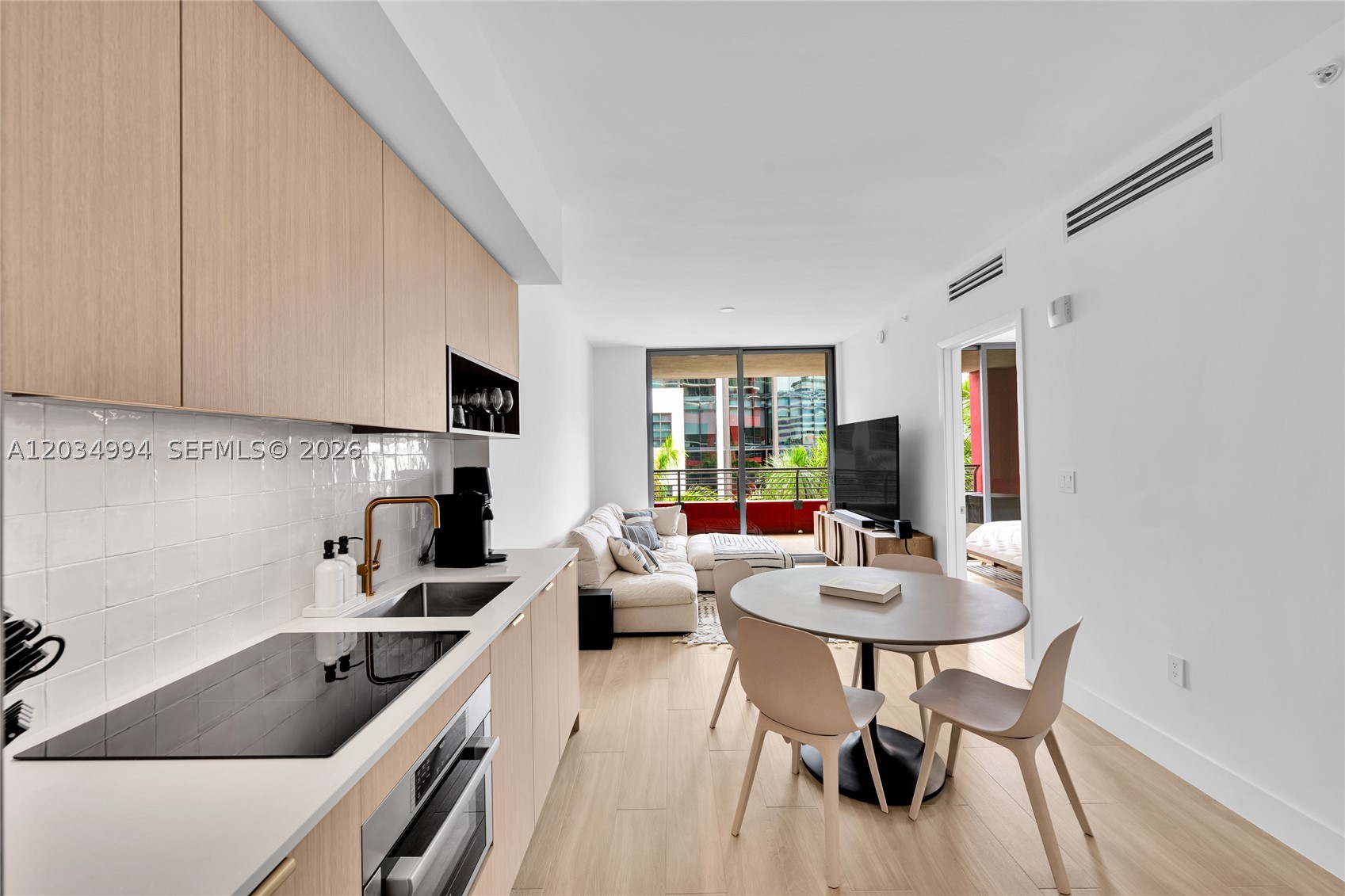 90 NE 32nd #406, Miami FL 33127