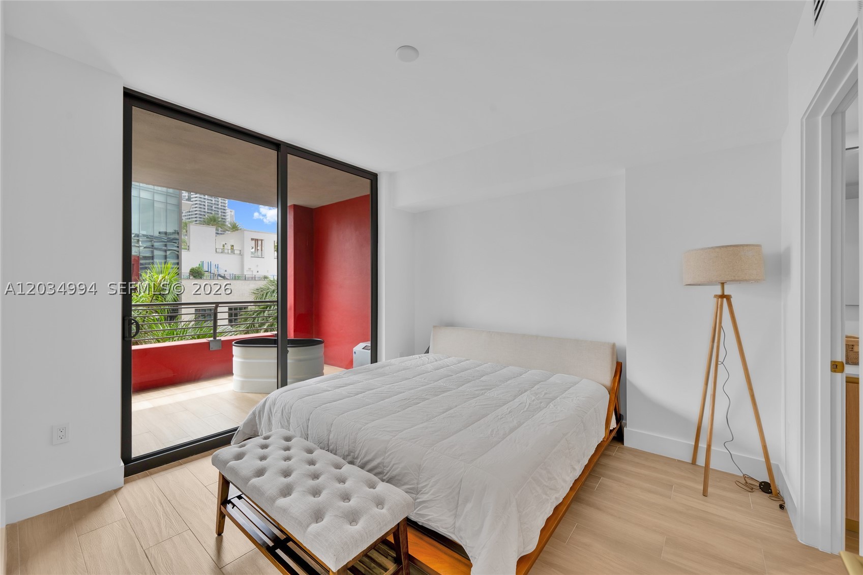 90 NE 32nd #406, Miami FL 33127