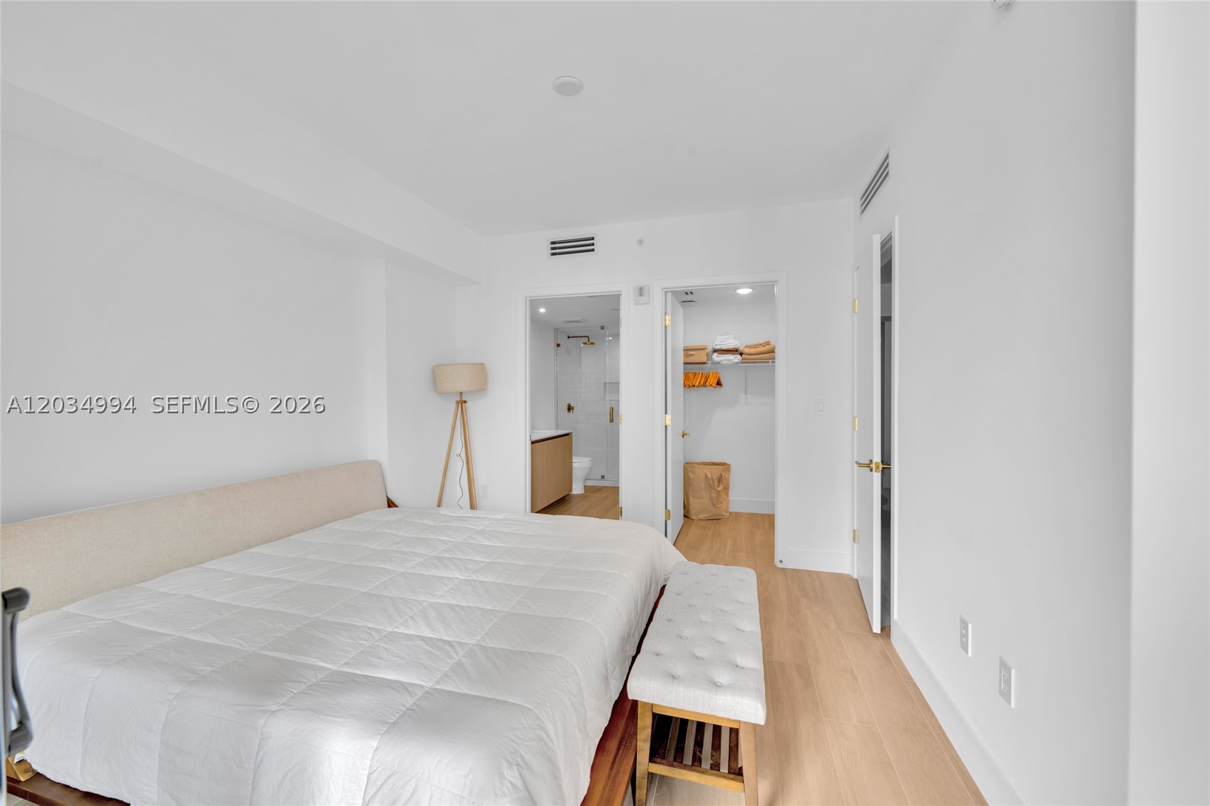 90 NE 32nd #406, Miami FL 33127