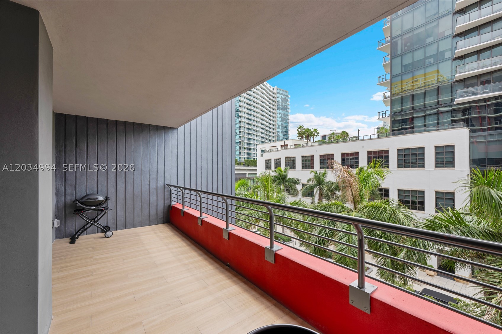90 NE 32nd #406, Miami FL 33127