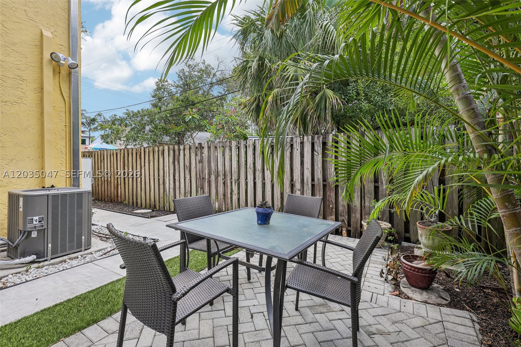 612 SW 6th St, Fort Lauderdale FL 33315