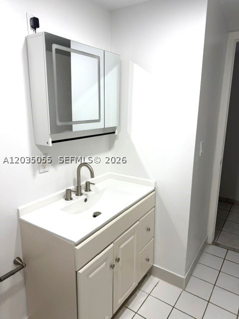 3640 NW 9th St #302, Miami FL 33125