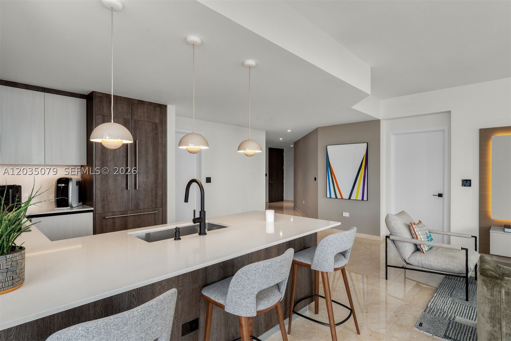 68 SE 6th St #2612, Miami FL 33131