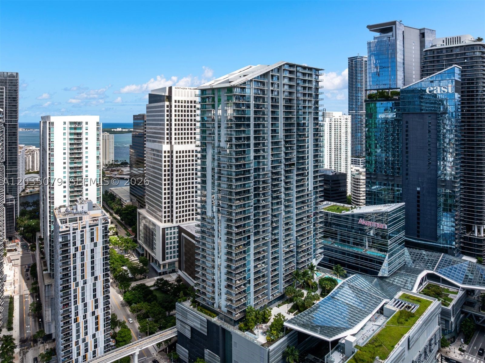 68 SE 6th St #2612, Miami FL 33131
