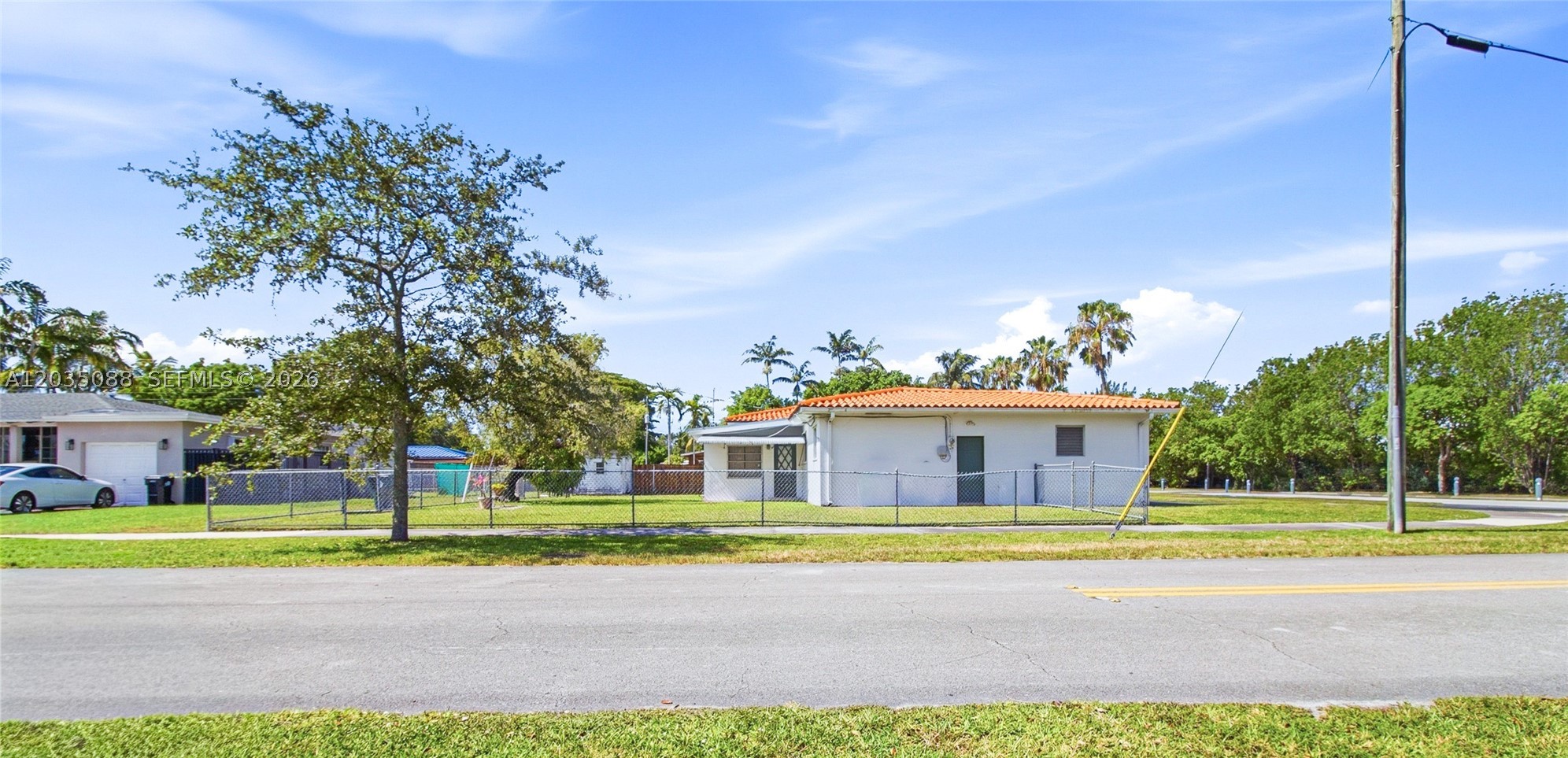 1490 Ludlam Dr, Miami Springs FL 33166