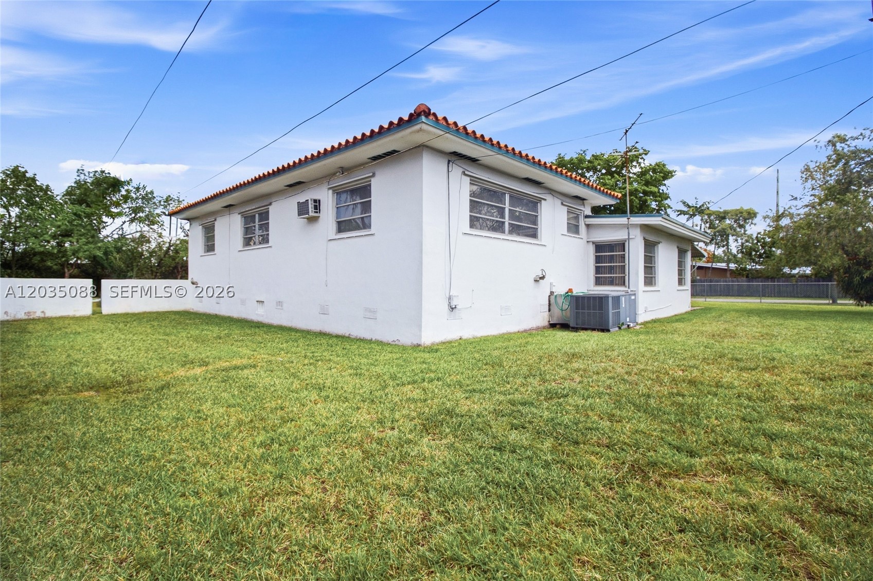 1490 Ludlam Dr, Miami Springs FL 33166