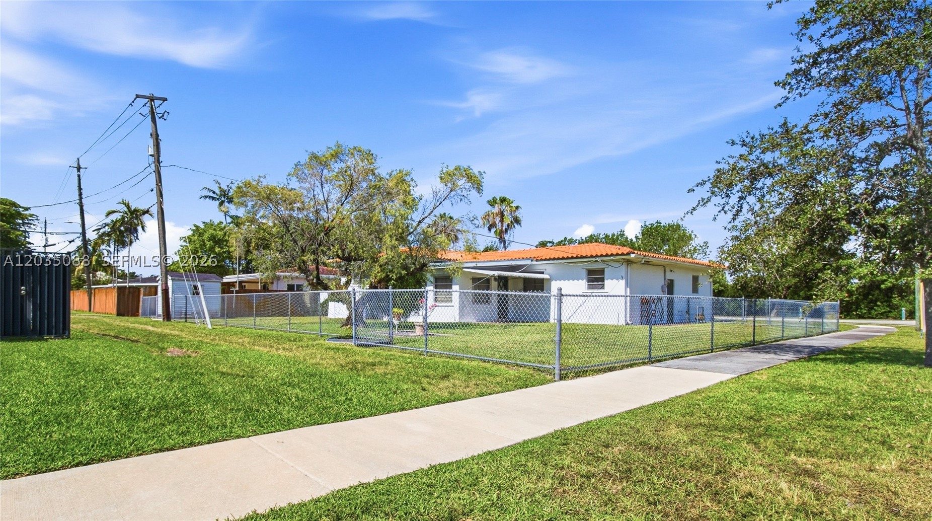 1490 Ludlam Dr, Miami Springs FL 33166