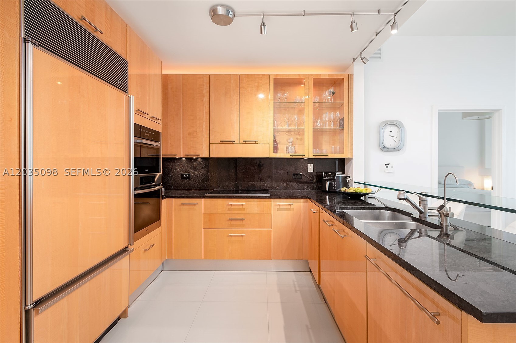 6799 Collins Ave #510, Miami Beach FL 33141