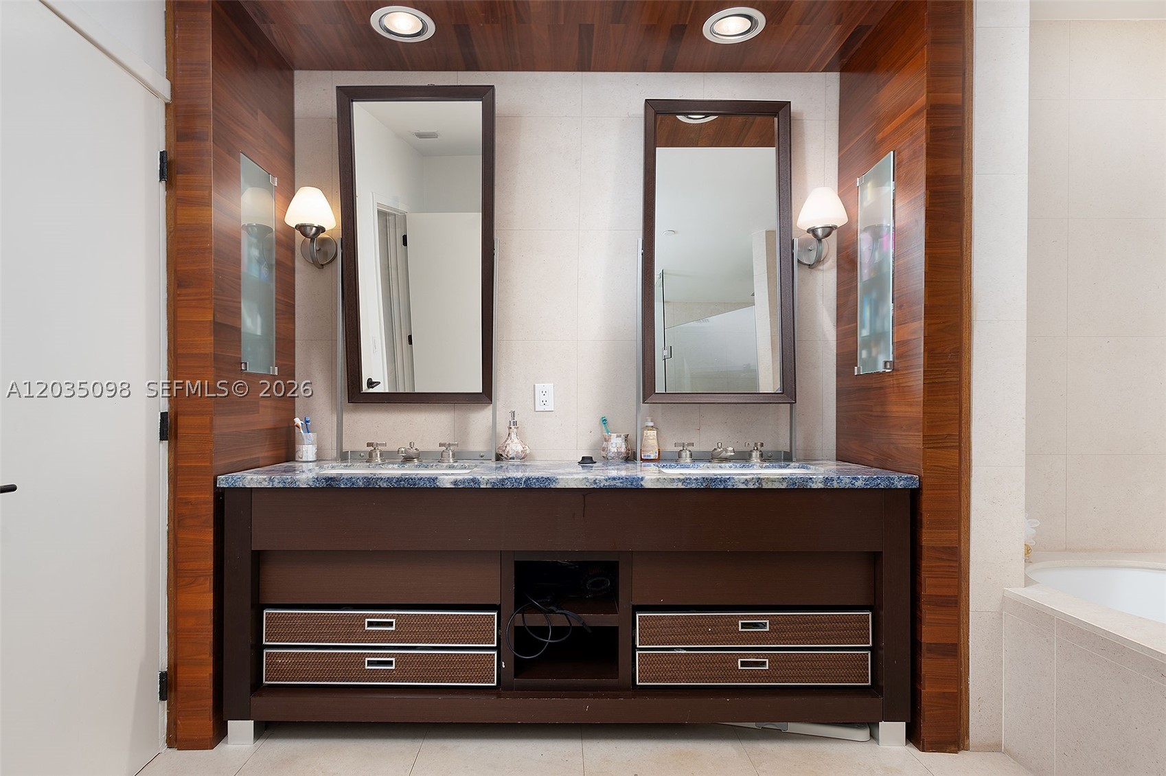 6799 Collins Ave #510, Miami Beach FL 33141