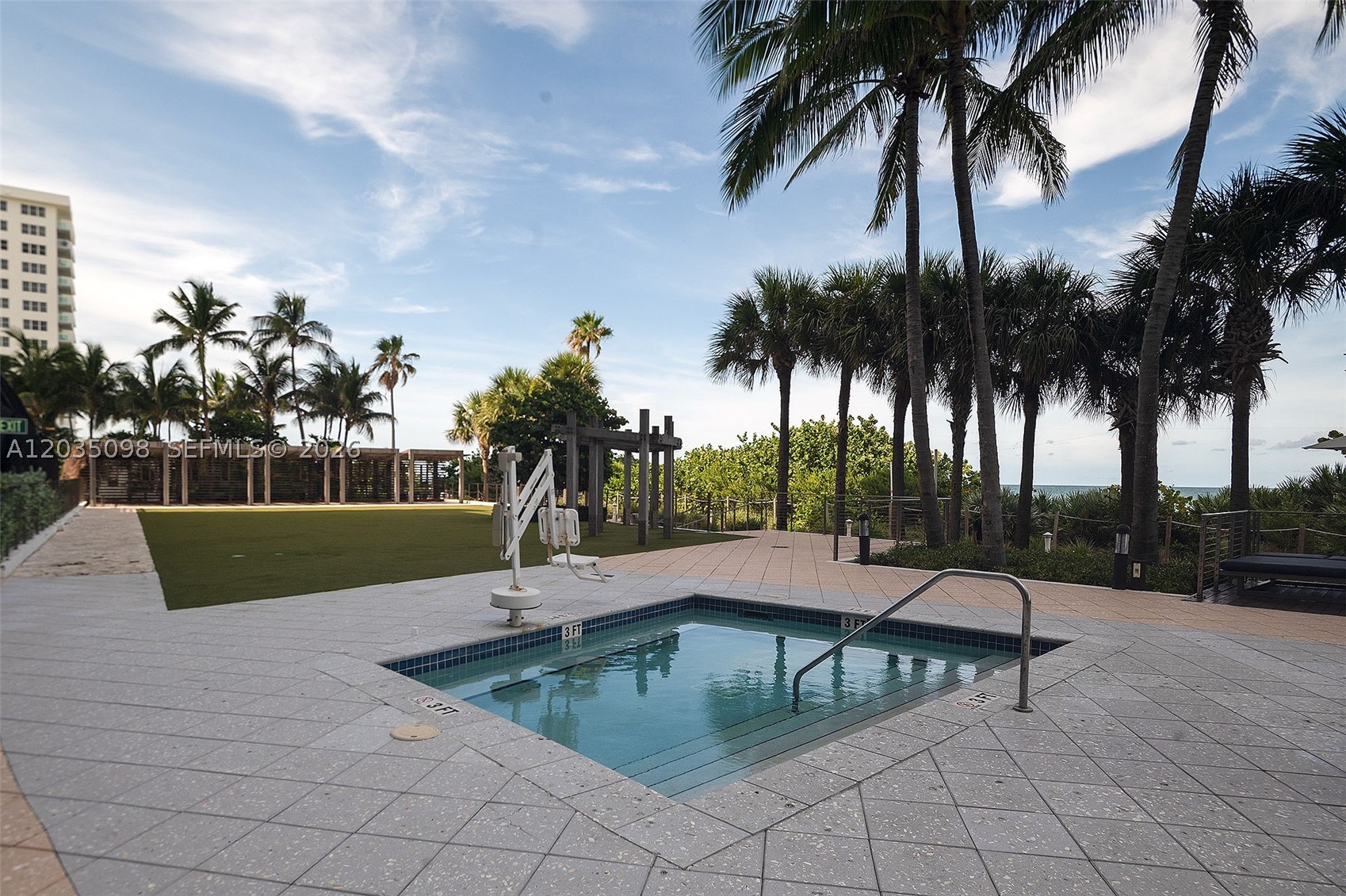 6799 Collins Ave #510, Miami Beach FL 33141