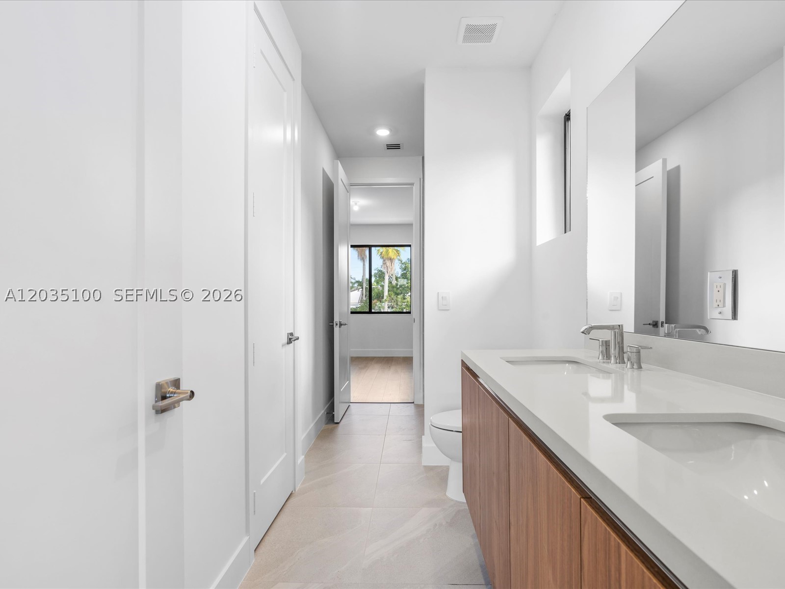 19701 NE 16th Pl, Miami FL 33179