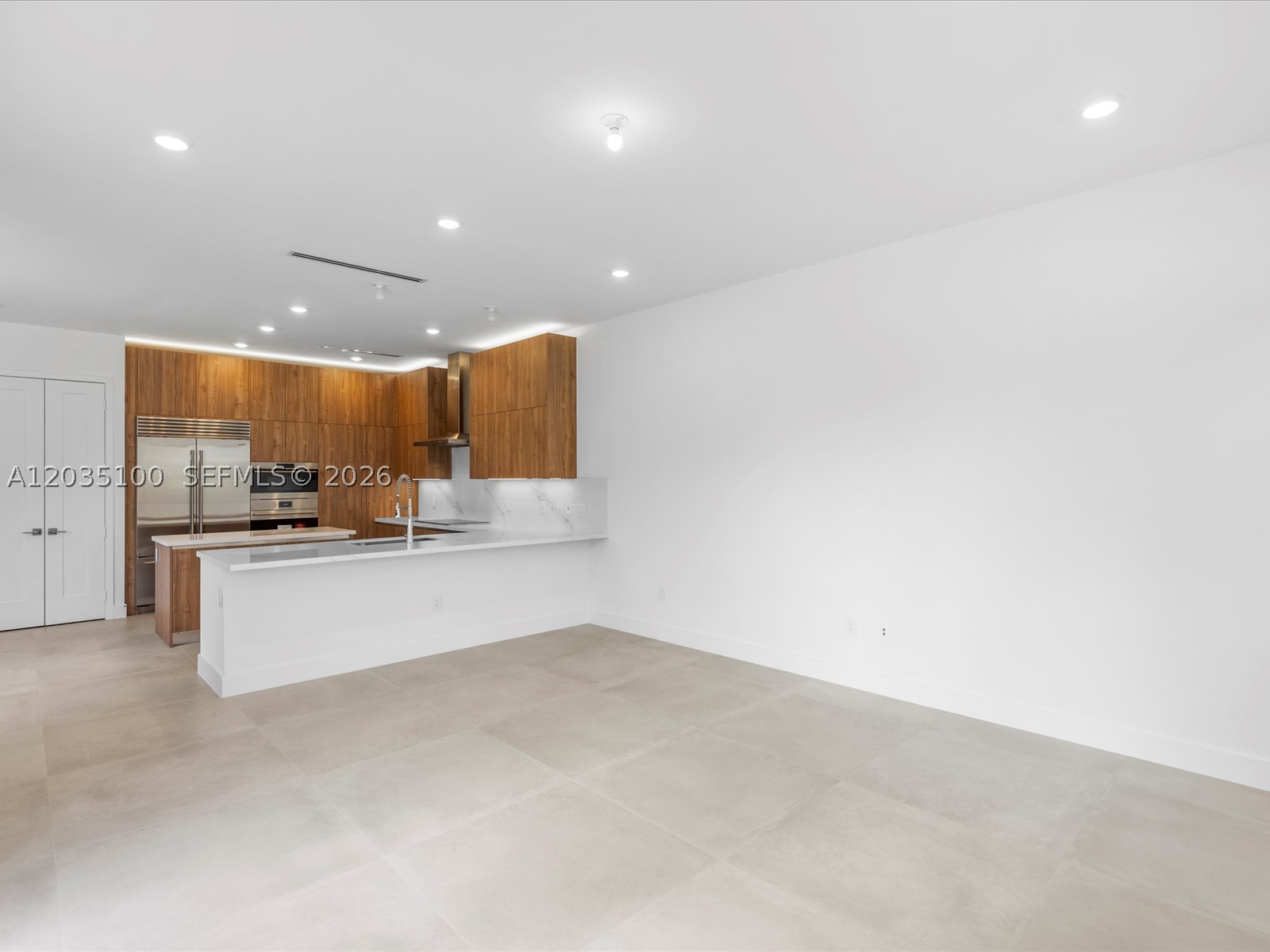 19701 NE 16th Pl, Miami FL 33179