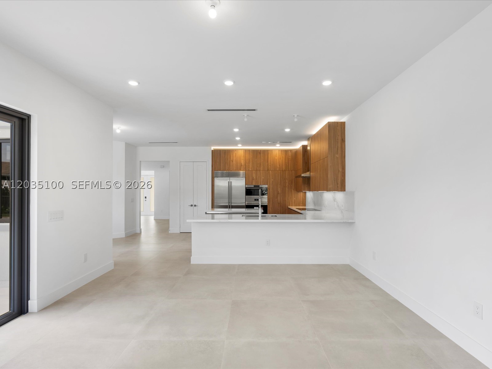19701 NE 16th Pl, Miami FL 33179