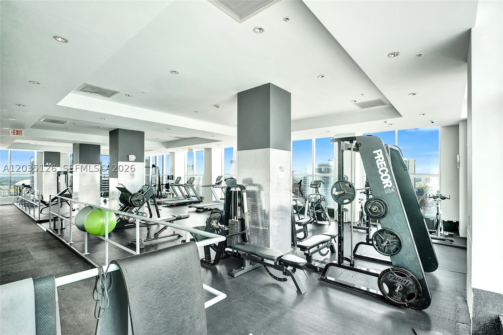 133 NE 2nd Ave #1013, Miami FL 33132