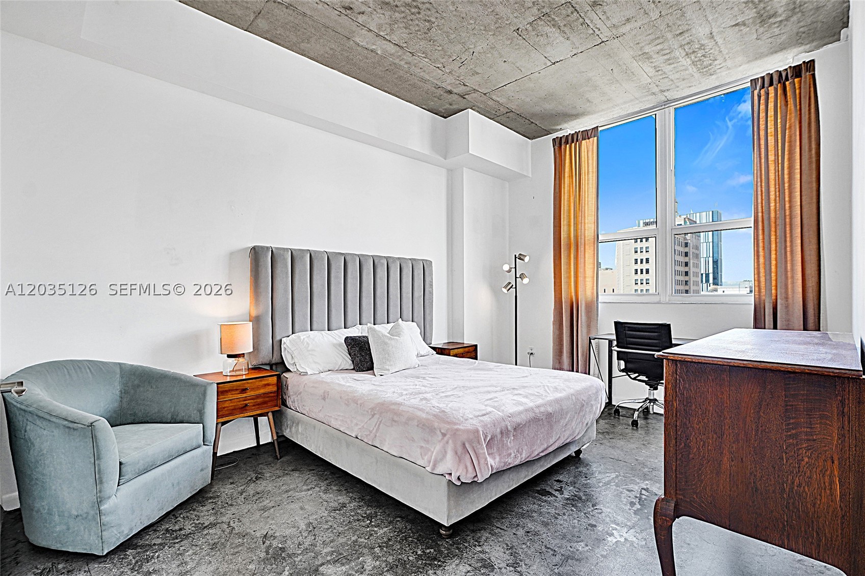 133 NE 2nd Ave #1013, Miami FL 33132