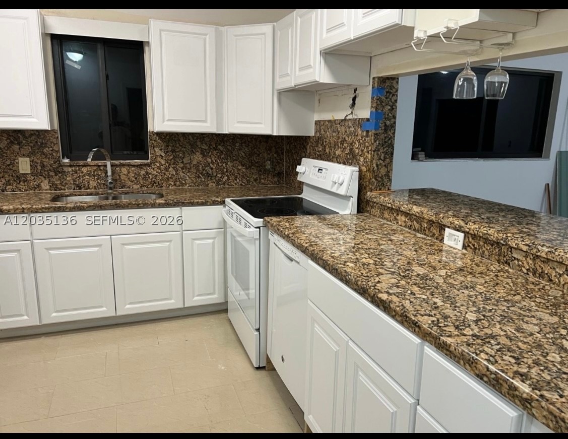 325 MENORES AVE, Coral Gables FL 33134