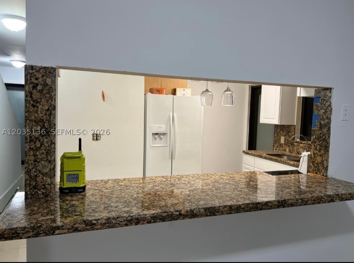 325 MENORES AVE, Coral Gables FL 33134