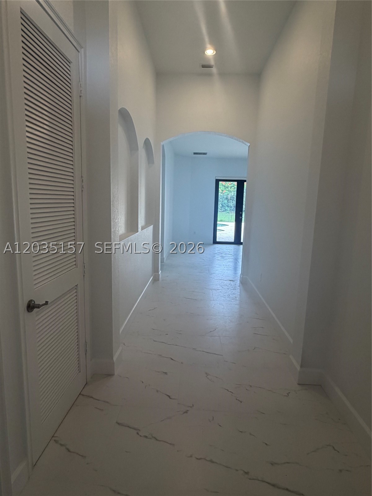8711 NW 41st St, Cooper City FL 33024