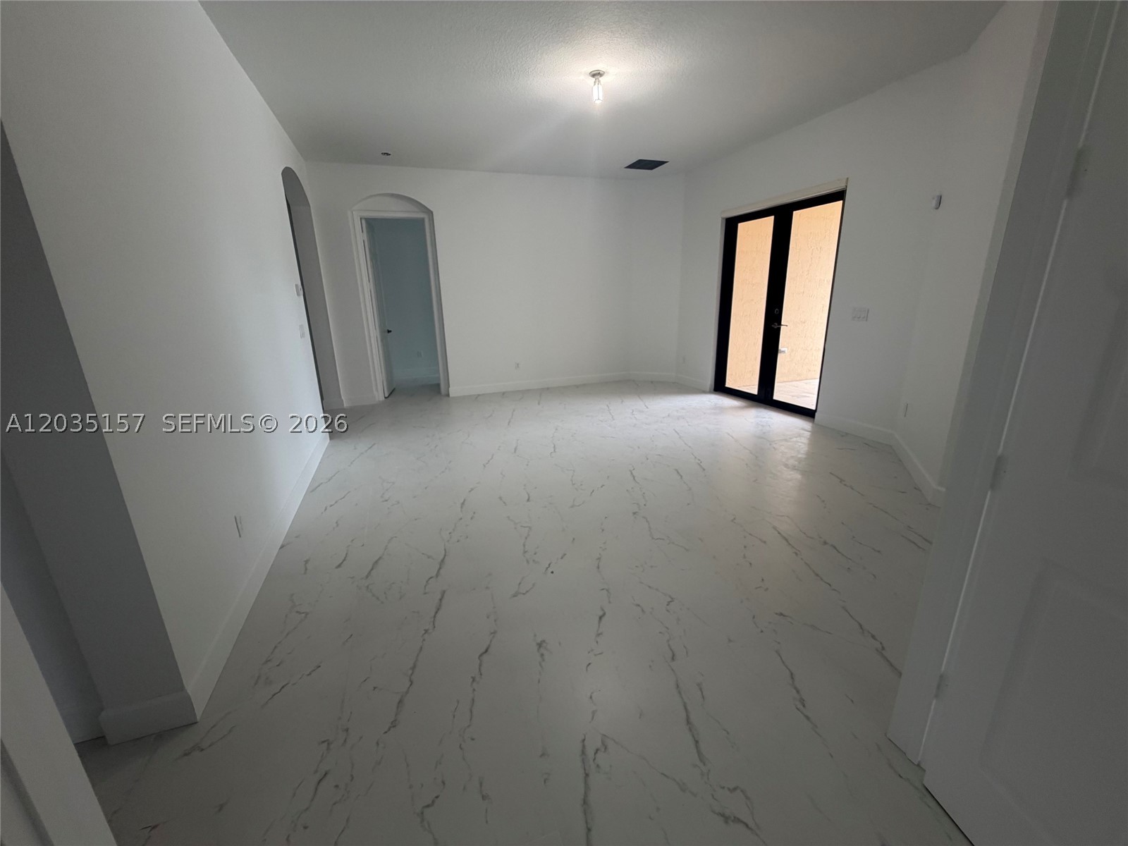 8711 NW 41st St, Cooper City FL 33024
