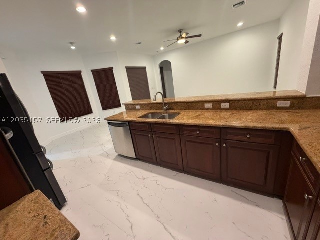 8711 NW 41st St, Cooper City FL 33024