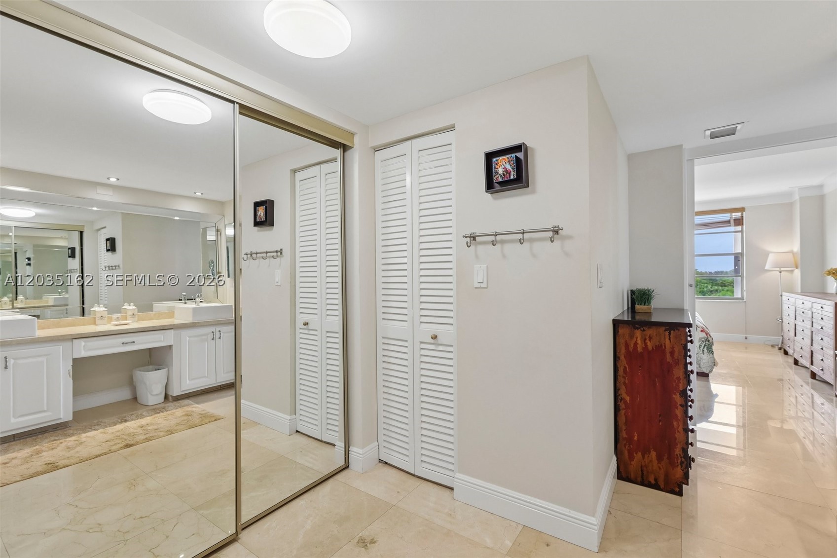 155 Ocean Lane Dr #614, Key Biscayne FL 33149