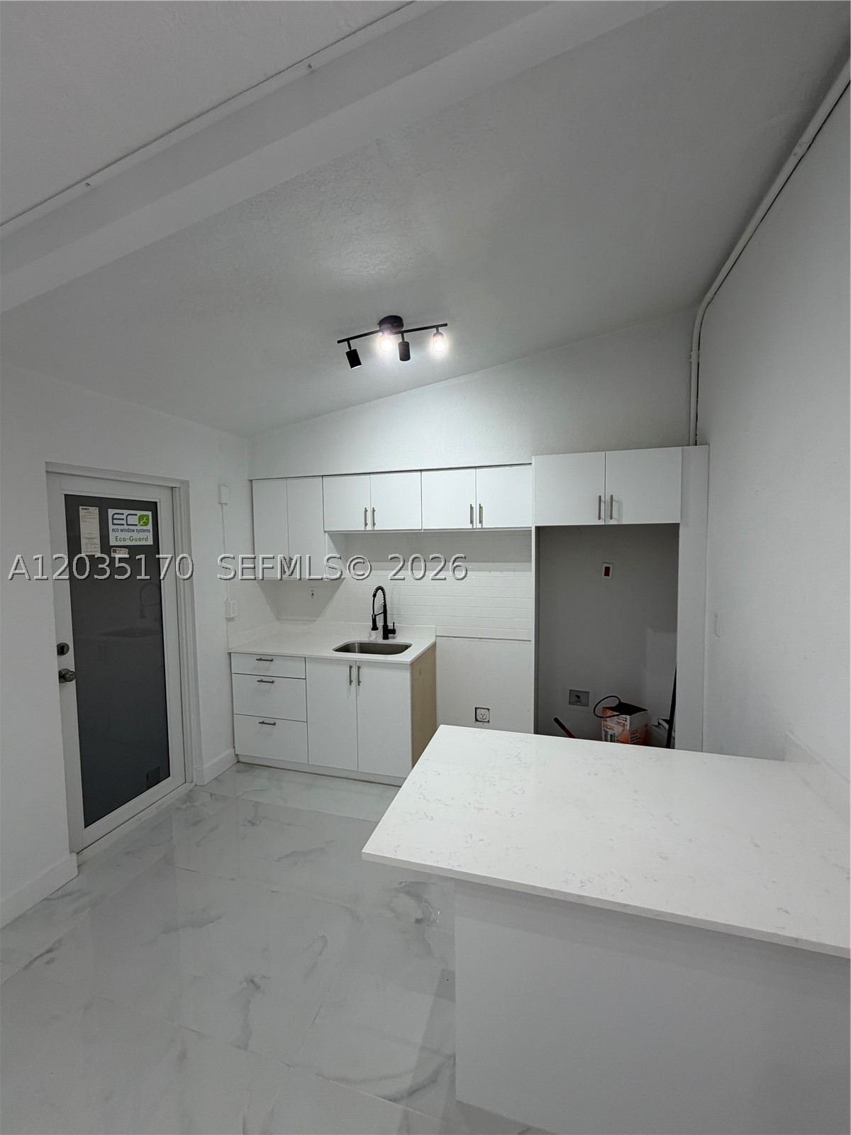 3220 Plaza St #3220, Miami FL 33133