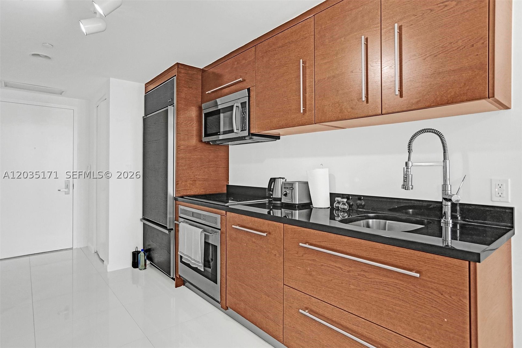 475 Brickell Ave #3408, Miami FL 33131