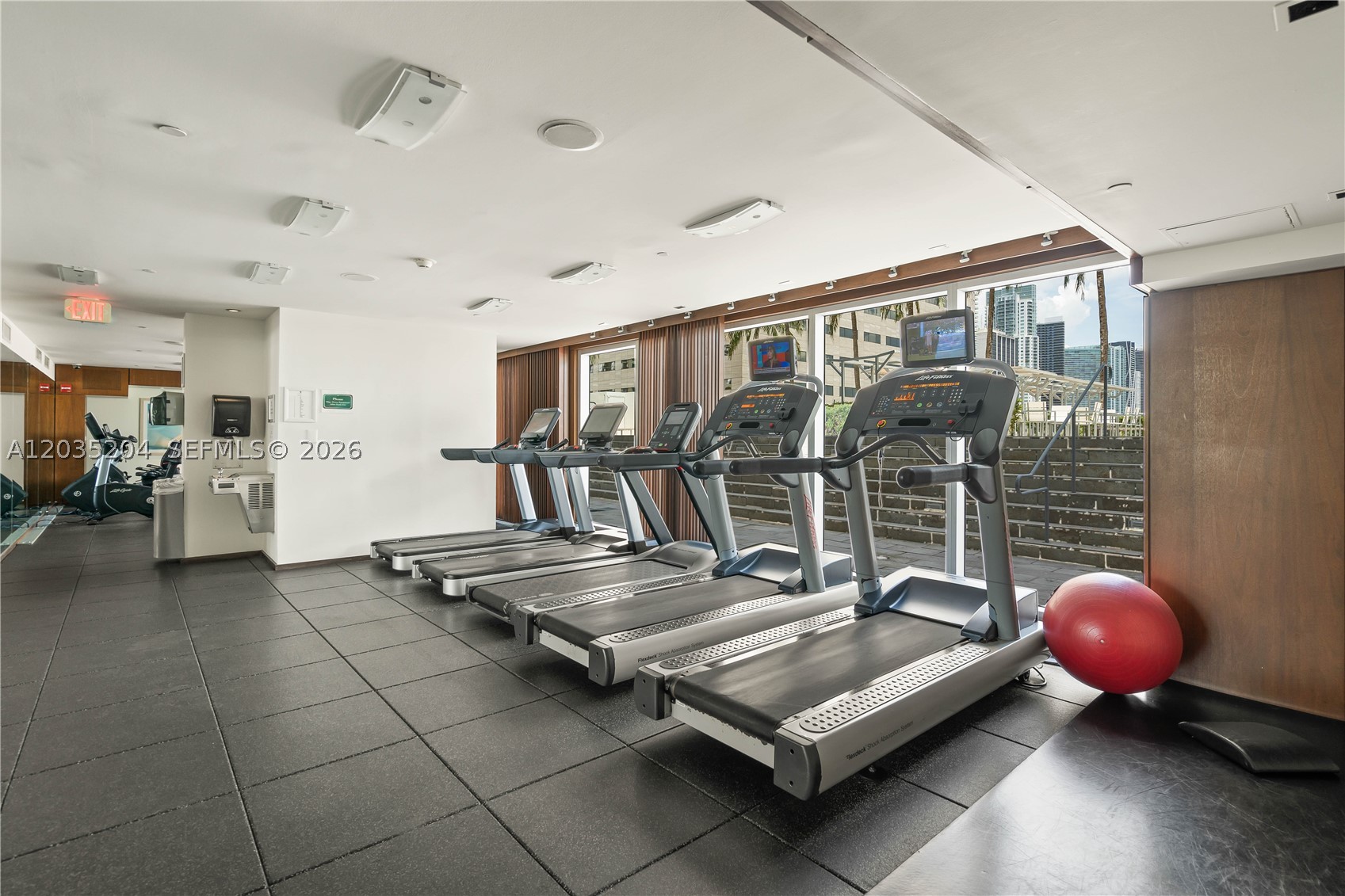335 S Biscayne Blvd #3108, Miami FL 33131