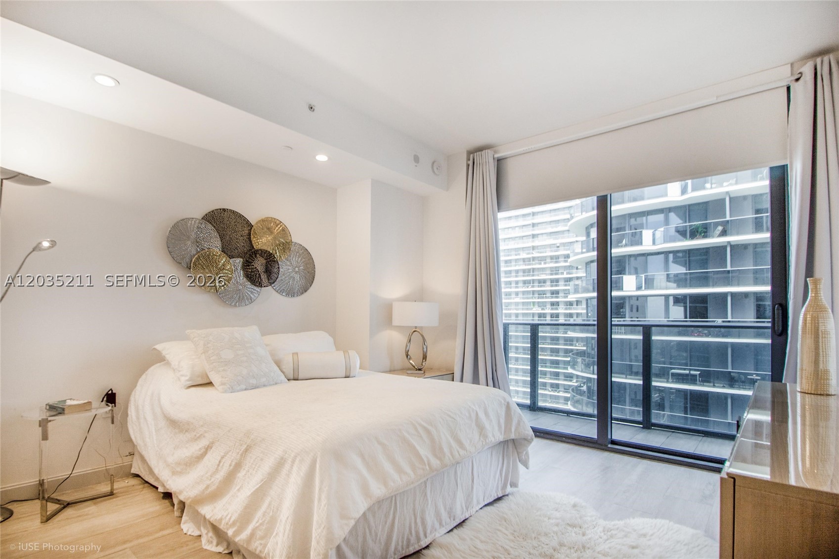 55 SW 9th St #3802, Miami FL 33130