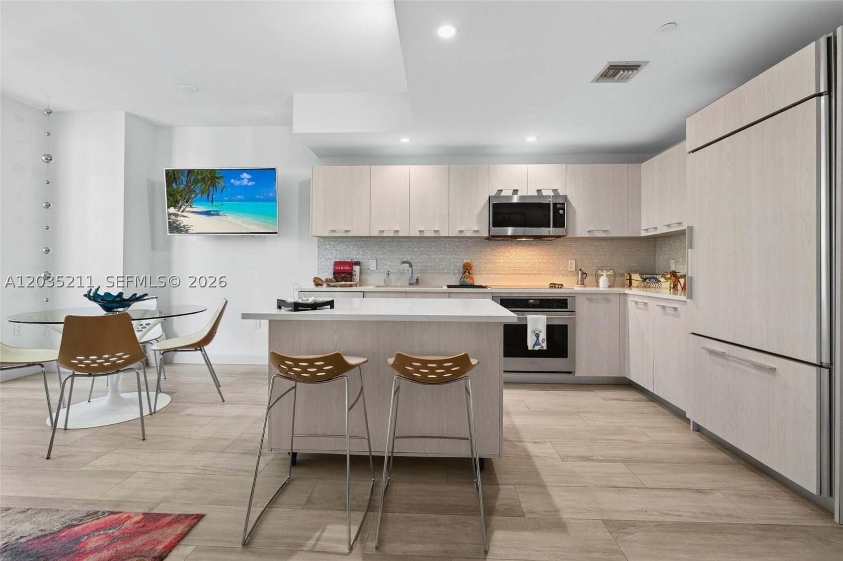 55 SW 9th St #3802, Miami FL 33130