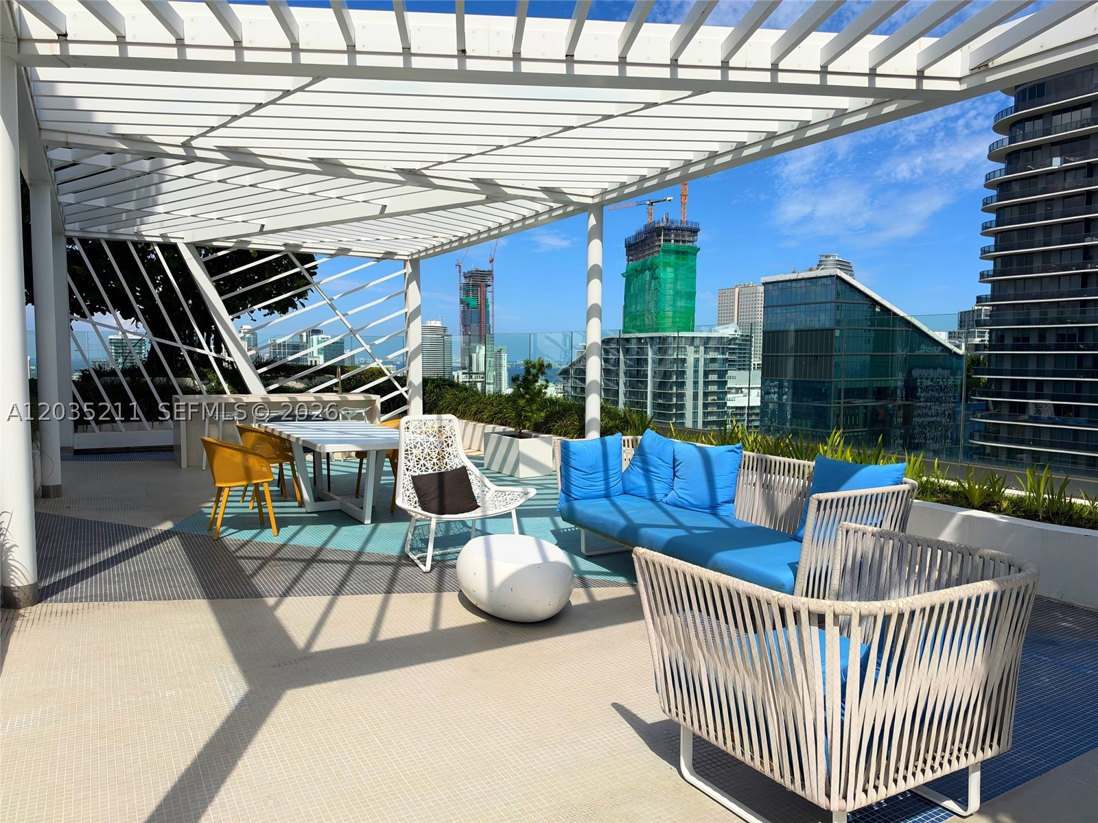 55 SW 9th St #3802, Miami FL 33130